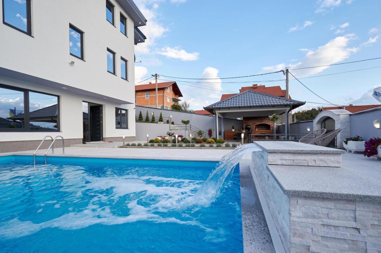 Mensur,s Villa *